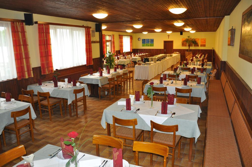 Gasthof Zur Linde Sankt Andrä bei Frauenkirchen エクステリア 写真